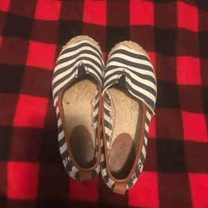 MK flats excellent condition 7.5